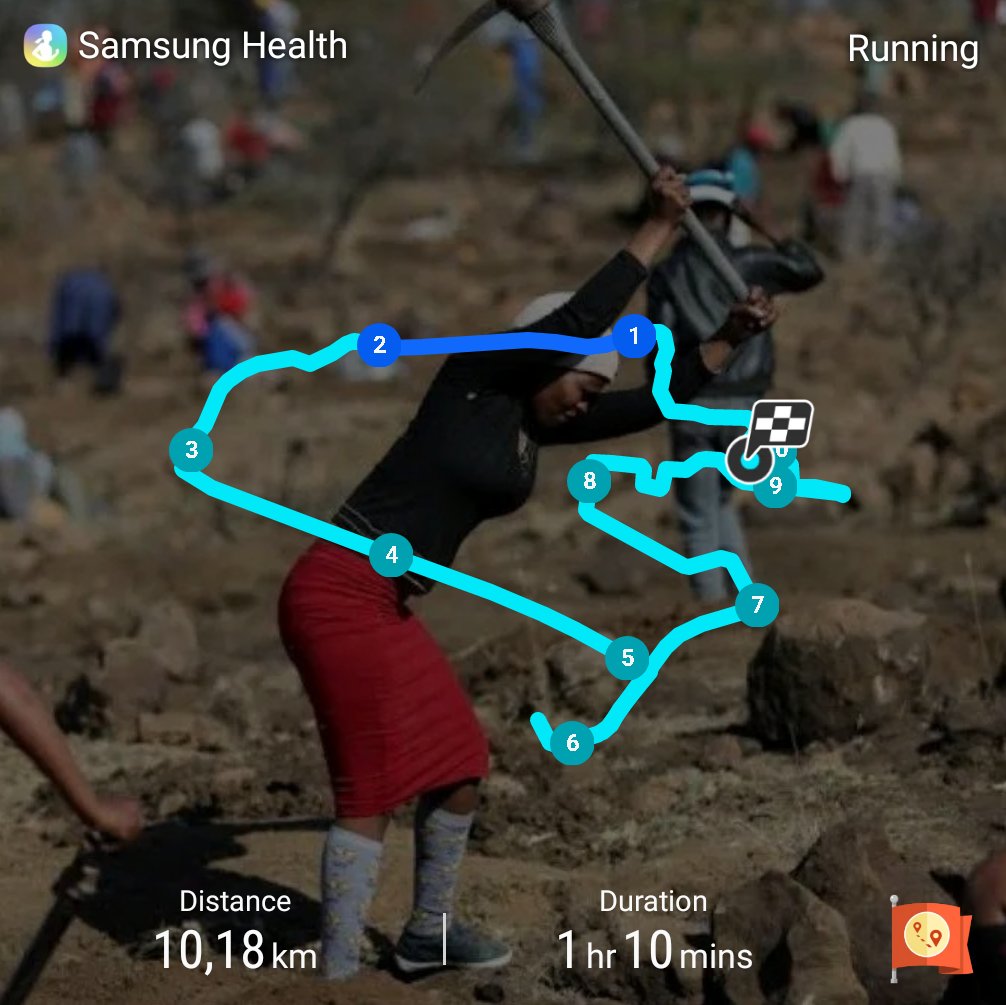 MurielMakulana's tweet photo. I've run 1004 km this year. The 2022 km target seems possible 😄. Siyaya 🏃🏿‍♀️🏃🏿‍♀️🏃🏿‍♀️ https://t.co/j5Y7kkAQqd