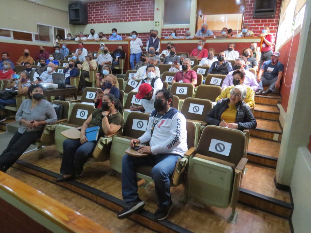 SICT_Veracruz's tweet photo. Con la finalidad de contar con la información necesaria para tomar las mejores decisiones en materia de ahorro para el retiro, personal de base y confianza, adscrito a nuestro Centro recibió, este martes, una plática sobre los servicios que ofrece @PENSIONISSSTE_ https://t.co/IG3SOTucnU