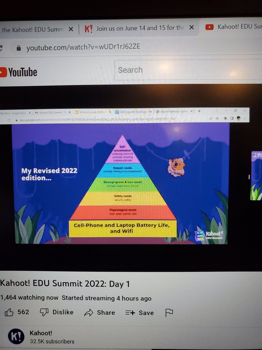 LibraryLadyLV's tweet photo. Safari Chuck! @Kahoot #KahootEDUSummit https://t.co/BIKm7Kti0n