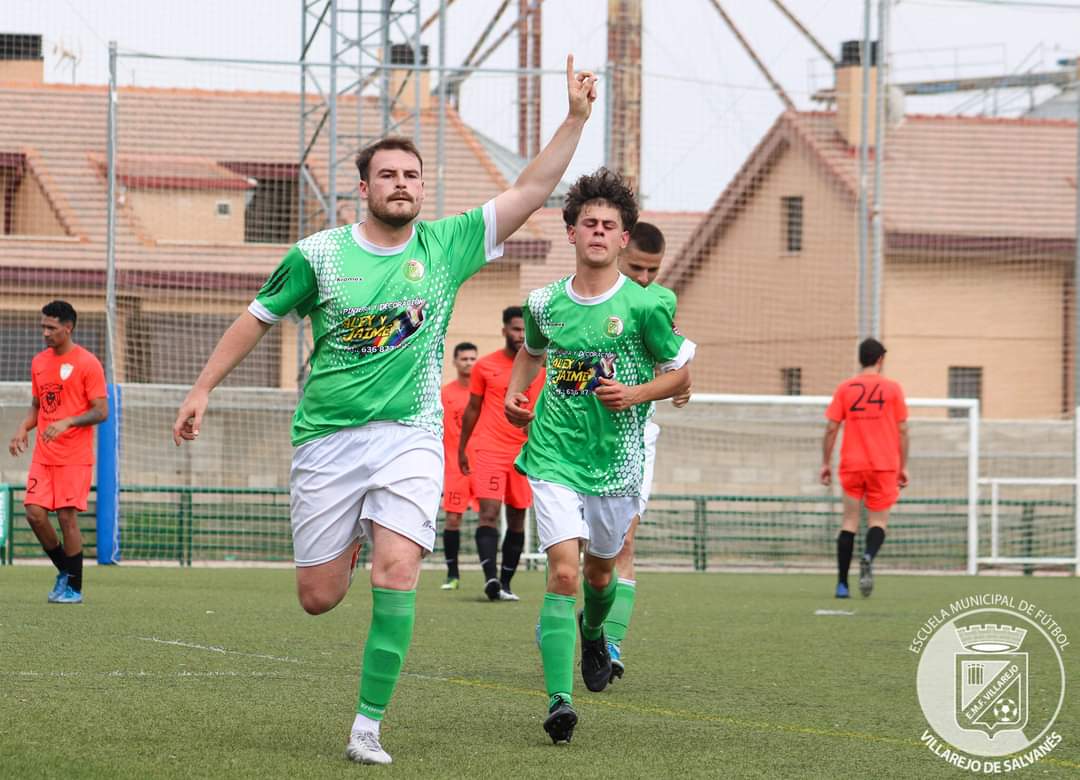 danielcrespo12's tweet photo. Ha sido un camino realmente duro, en el que hemos sufrido muchísimo semana tras semana, pero en el que al final el trabajo y el sacrificio dieron sus frutos... ¡OBJETIVO CUMPLIDO! 💚⚽ https://t.co/WmhZJPar1J