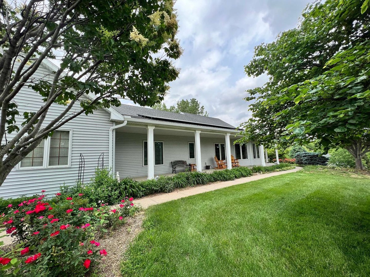 GCReVOLT11's tweet photo. ONLINE! A 13kw residential solar system. We utilized both the south facing residential roof as well as the garage in order to help the Olson’s approach their net-zero goals #netzeronebraska #veryurban #trendinghot #summertimesun #longestdays #publicpower #oppd #monster #revolt https://t.co/O3fvX7DynR