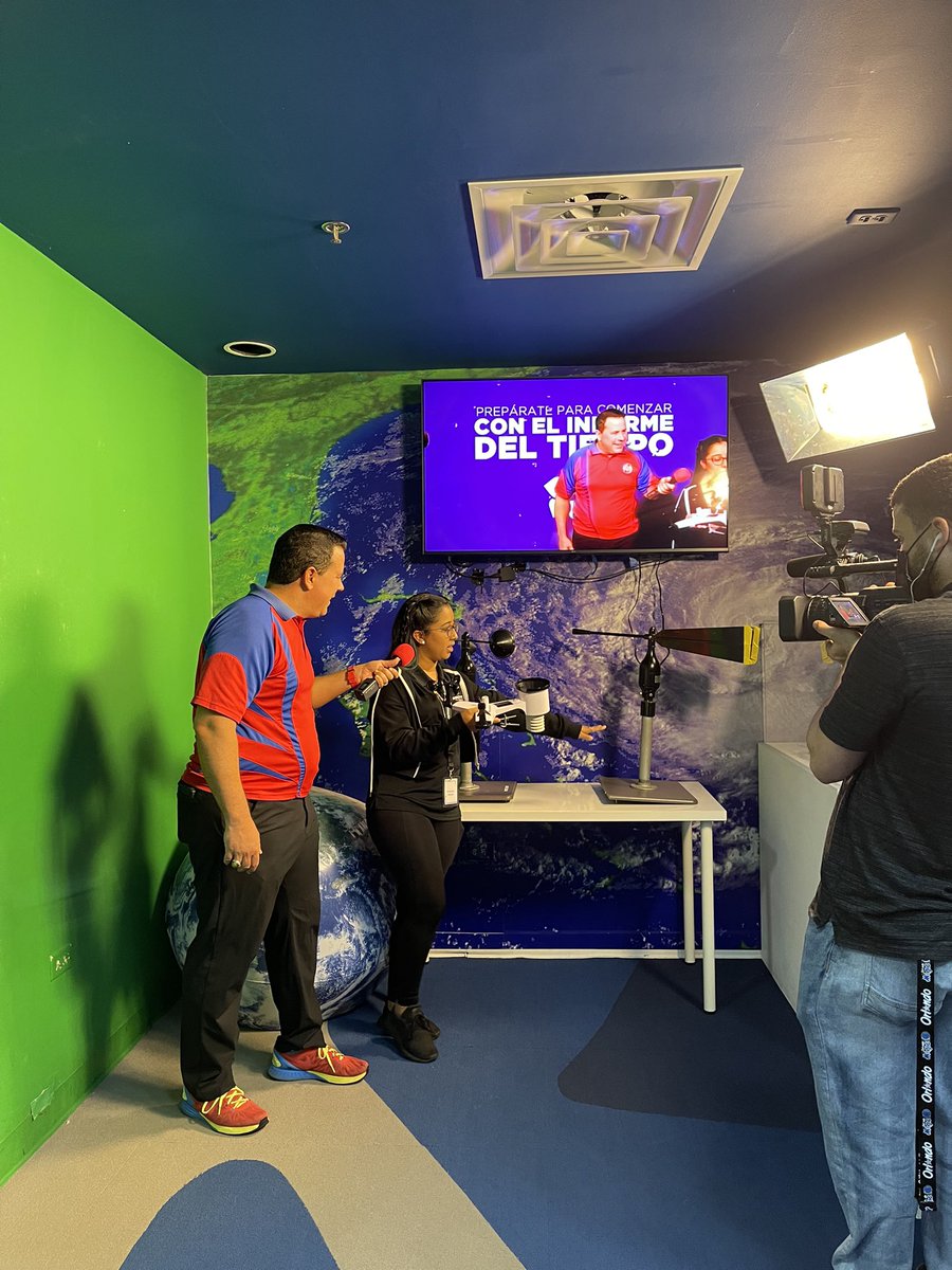 ECOEXPLORATORIO's tweet photo. No se pierda el segmento del EcoExploratorio en el programa de Shabum donde hablamos sobre el cambio climático.
¿Cuándo? Este sábado 18 de junio a las 10:30am por Telemundo. 🙌🏼
#cienciadivertida #cienciaenpuertorico #mimuseopr #cienciavirtual #puertorico https://t.co/cFs3u8rWQj