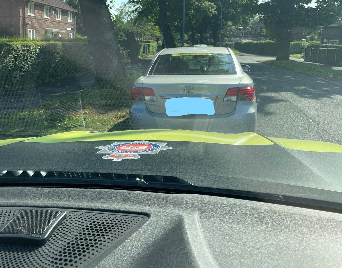 NWmwaypolice's tweet photo. Vehicle seen by ME54
It turns out the passenger in rear seat had a 1 year old baby sat on knees.
No restraint and no baby seat.
TOR issued for carrying passenger in dangerous manner
#ME54 https://t.co/DxUI8KKAQd