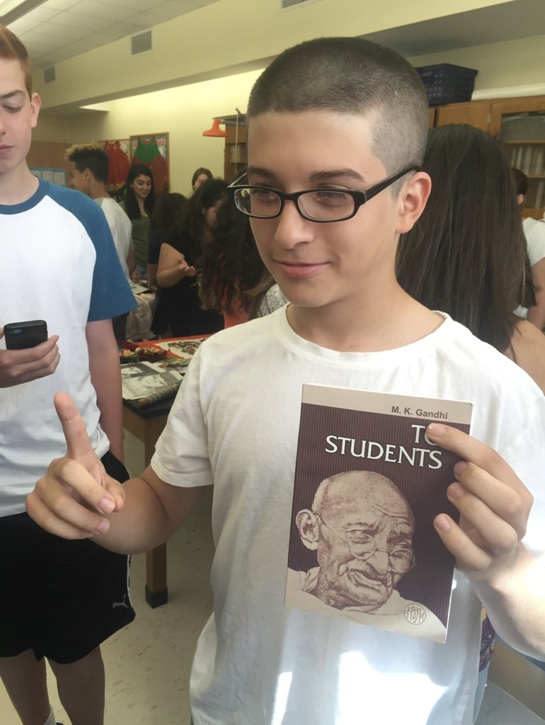 Tenkomanker's tweet photo. throwback to when Gandhi came to cameron https://t.co/jahhjJFmPl
