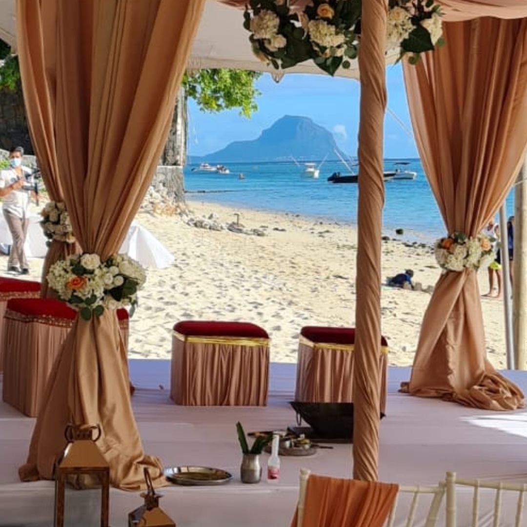 BEACH WEDDING IN MAURITIUS
mauritiusweddingplanner.com
info@mauritiusweddingplanner.com