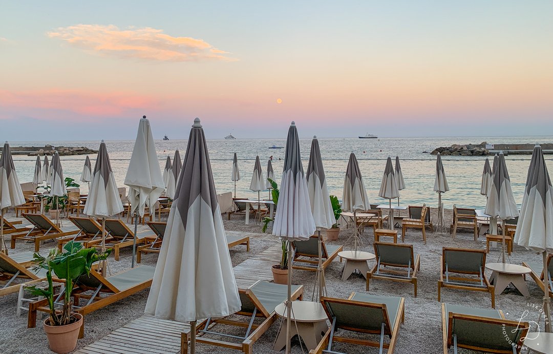 lisaderea's tweet photo. About Last Night 🌅🌝🎑
@LaNoteBleueMonaco
#fineartprints #limitededitionprints #printsforsale #sheclicksnet @sheclicksnet #52frames @VanguardPhotoUK @VanguardNature @best_monaco_photos @visitemonaco @monacoinphoto @inside.monaco #monacosworld  #mymontecarlo #mymonaco #mona https://t.co/OyiF7t6jRY