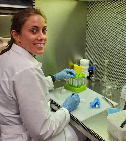 MN_DrainDrop's tweet photo. @SpanishWoodBio making great progress in the lab with our โnitrate disksโ #DGT Coming soon to a #SaturatedBuffer near you!
#ConservationInnovationGrant #LabLife @USDA_NRCS @IllinoisNrec https://t.co/0MLnIQP4SA