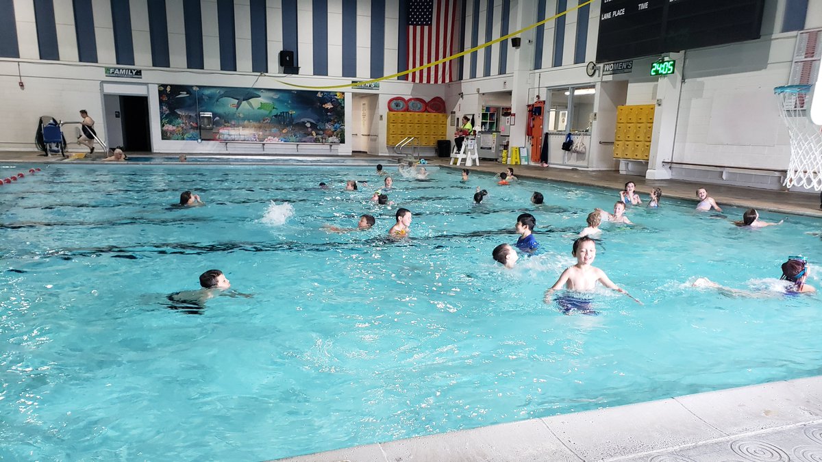 Lebanon Community School District tweet media