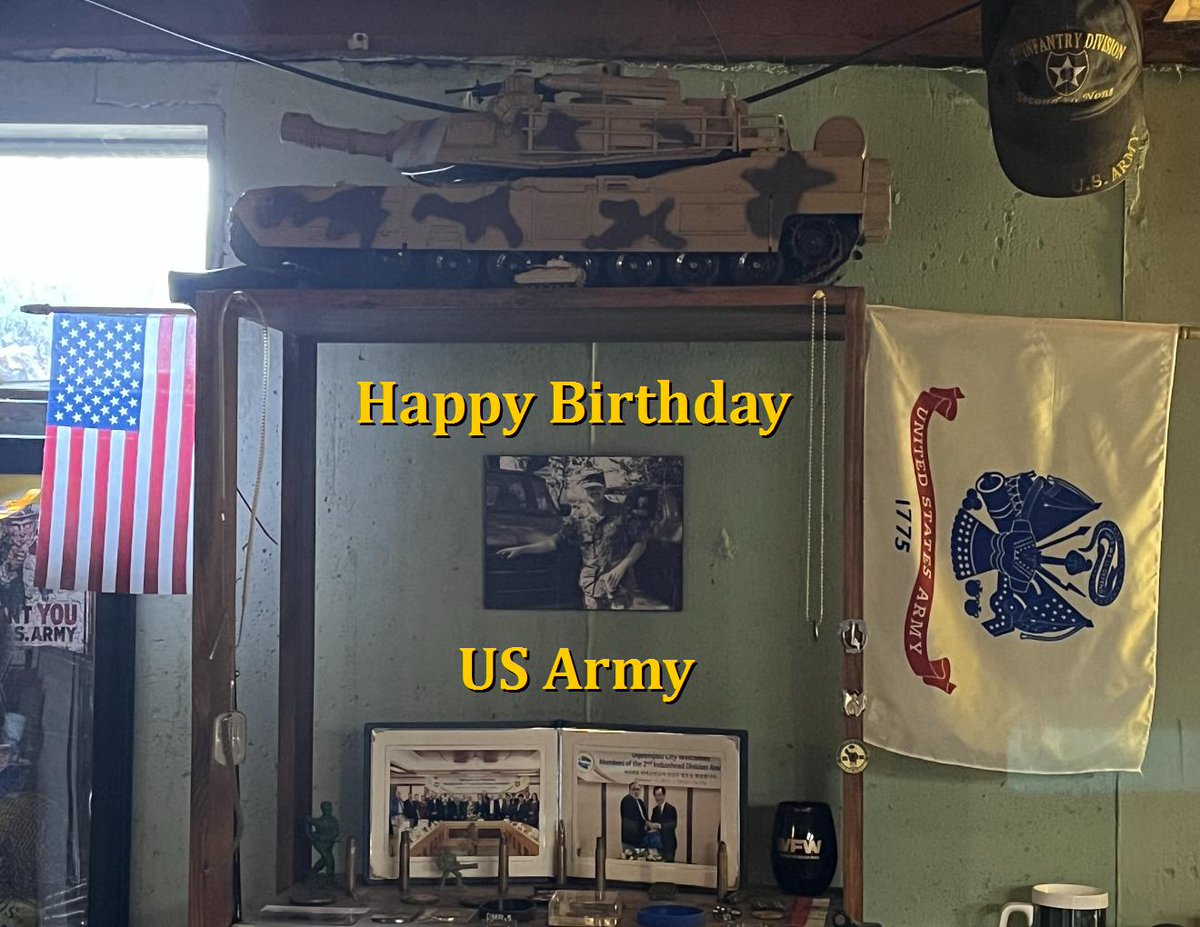 Seems Army Birthday graphics with Armor are NOT available online.  I will have to start making my own, like this one and the one I posted earlier!  😍😍😍😍😍😍 #USArmyBirthday #ArmyBirthday #ArmyBday