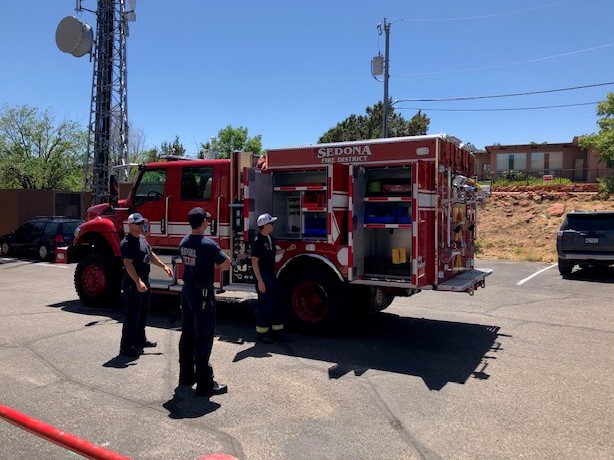SedonaFD's tweet photo. @SedonaFD has crews working the #pipelinefire near Flagstaff and personnel still assigned to fires in NM. Stay safe out there!
@VerdeNews @sedonanews @YBC_News @kaffnews @KVRD1057 @BizSedona @CityofSedonaAZ @SedonaChamber @wildfirenews @wildfiretoday @IAFFNewsDesk @AZFirefighters https://t.co/7fYWS2Gdvi