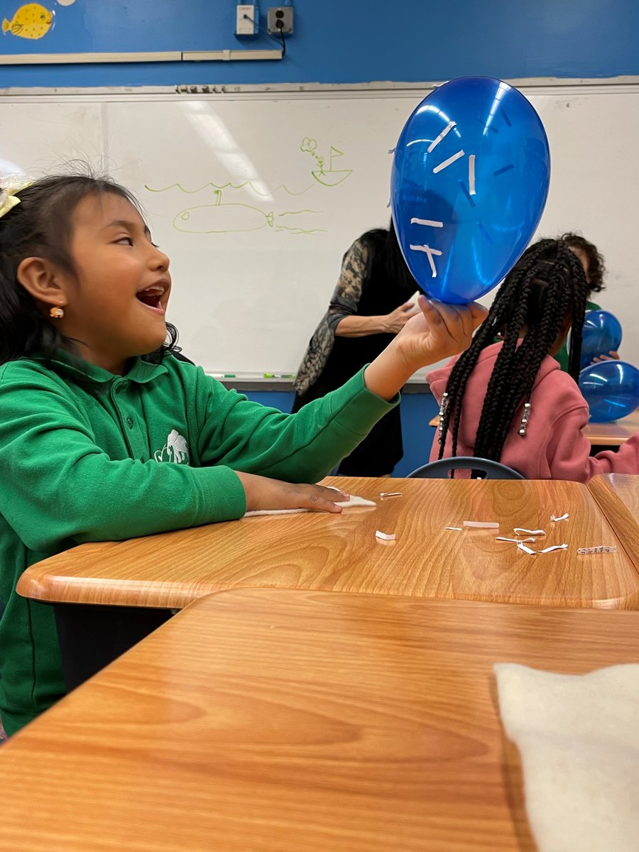 achievement1st's tweet photo. Our students at AF North Brooklyn Prep Elementary love owning their learning💭, showing off their math🧮 &amp; science⚛️ projects, &amp; becoming the teacher of the room👨🏾‍🏫👩🏽‍🏫!

#AFSchools #StudentLife #StriveForExcellence https://t.co/tEKNJWwoEh