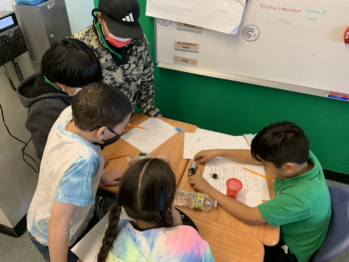 achievement1st's tweet photo. Our students at AF North Brooklyn Prep Elementary love owning their learning💭, showing off their math🧮 &amp; science⚛️ projects, &amp; becoming the teacher of the room👨🏾‍🏫👩🏽‍🏫!

#AFSchools #StudentLife #StriveForExcellence https://t.co/tEKNJWwoEh