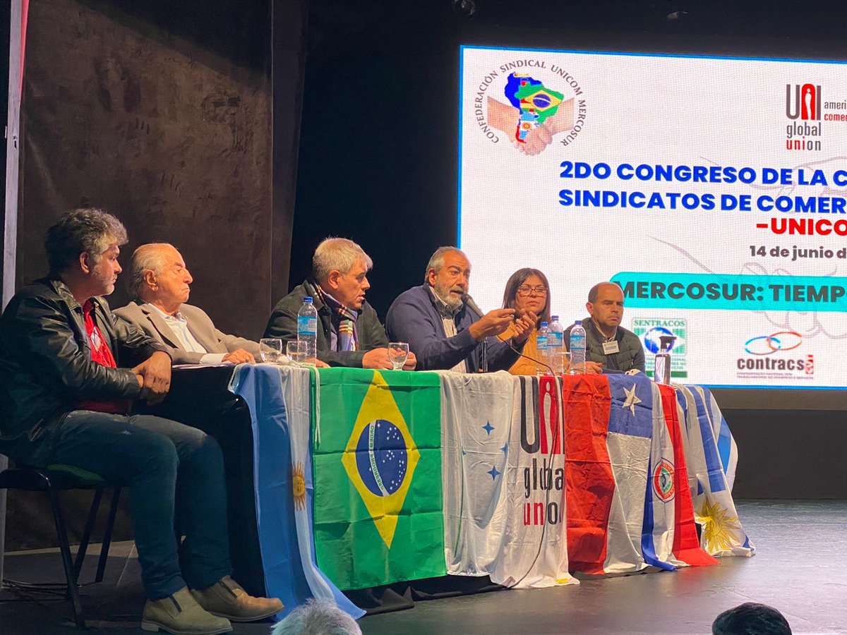 Nuestro Secretario General, Cro. Armando Cavalieri, y <a href="/hectordaer/">Héctor Daer</a>, Secretario General de la #CGT, presentes en el Segundo Congreso de la Confederación de Sindicatos de Comercio del Mercosur (UNICOM).