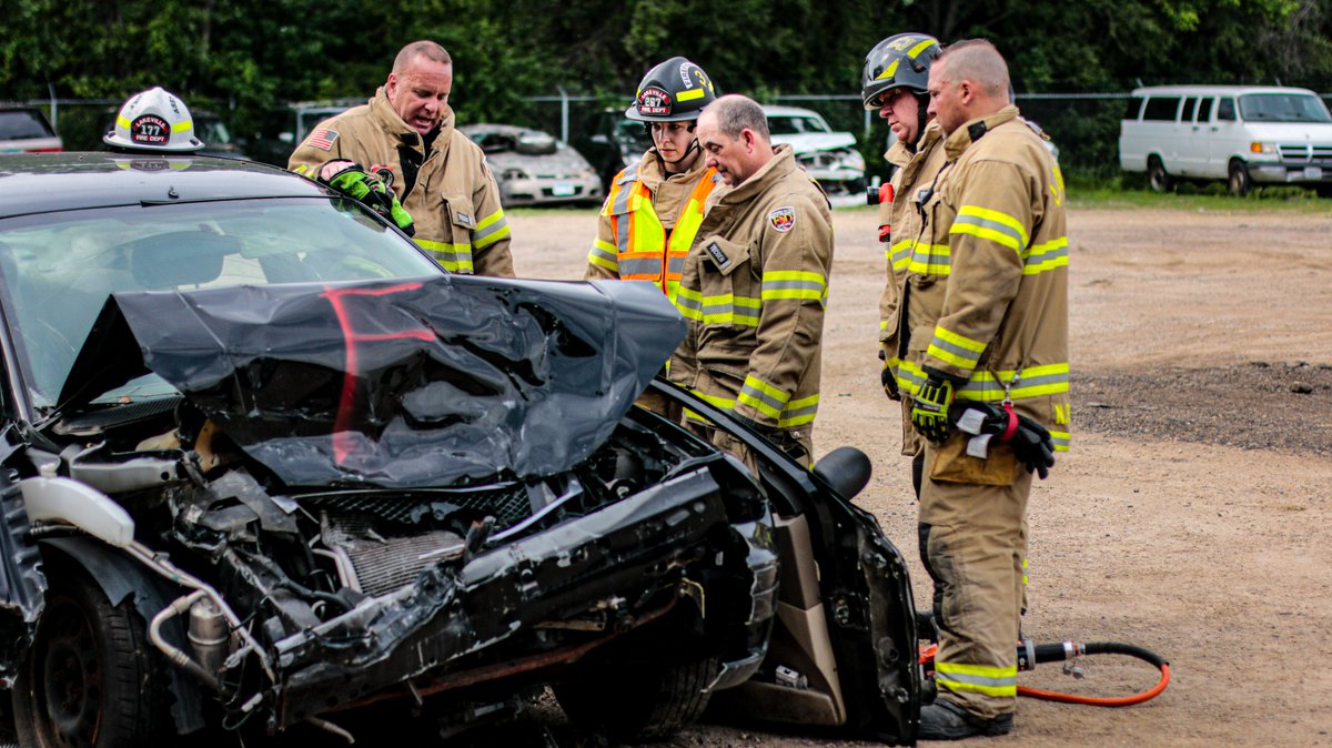 Training day for @LakevilleFireMN! Auto extrication. They practice on cars that have seen some action already. We hope they never have to use these skills, but if they do, they will be ready. #drivesafely #FireTraining #StandingReady 👨‍🚒‍‍🚒🧯