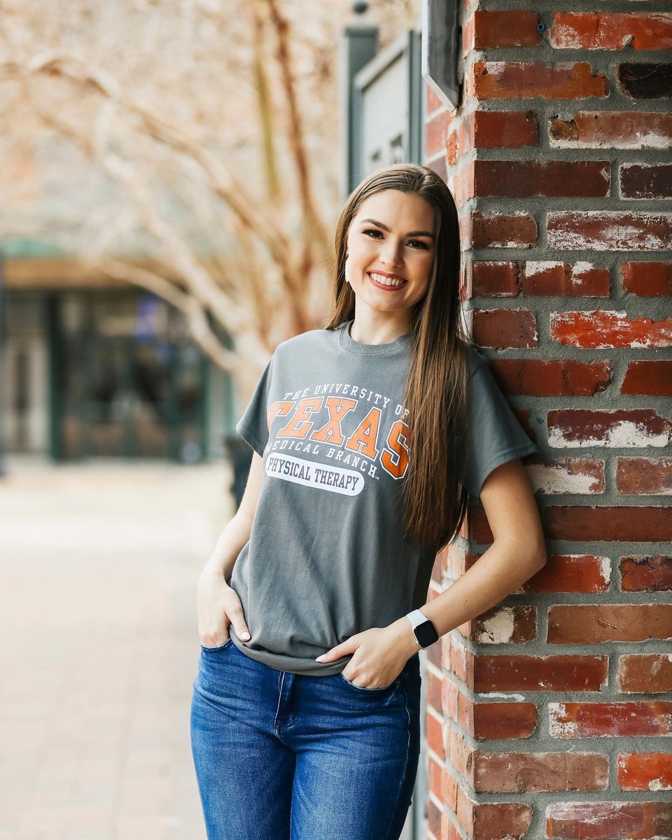 starting in august, I’ll be beginning my doctorate of physical therapy at UTMB &amp; I couldn’t be more excited! 

Hannah Wiegreffe (Brown), DPT coming soon 🤘🏼