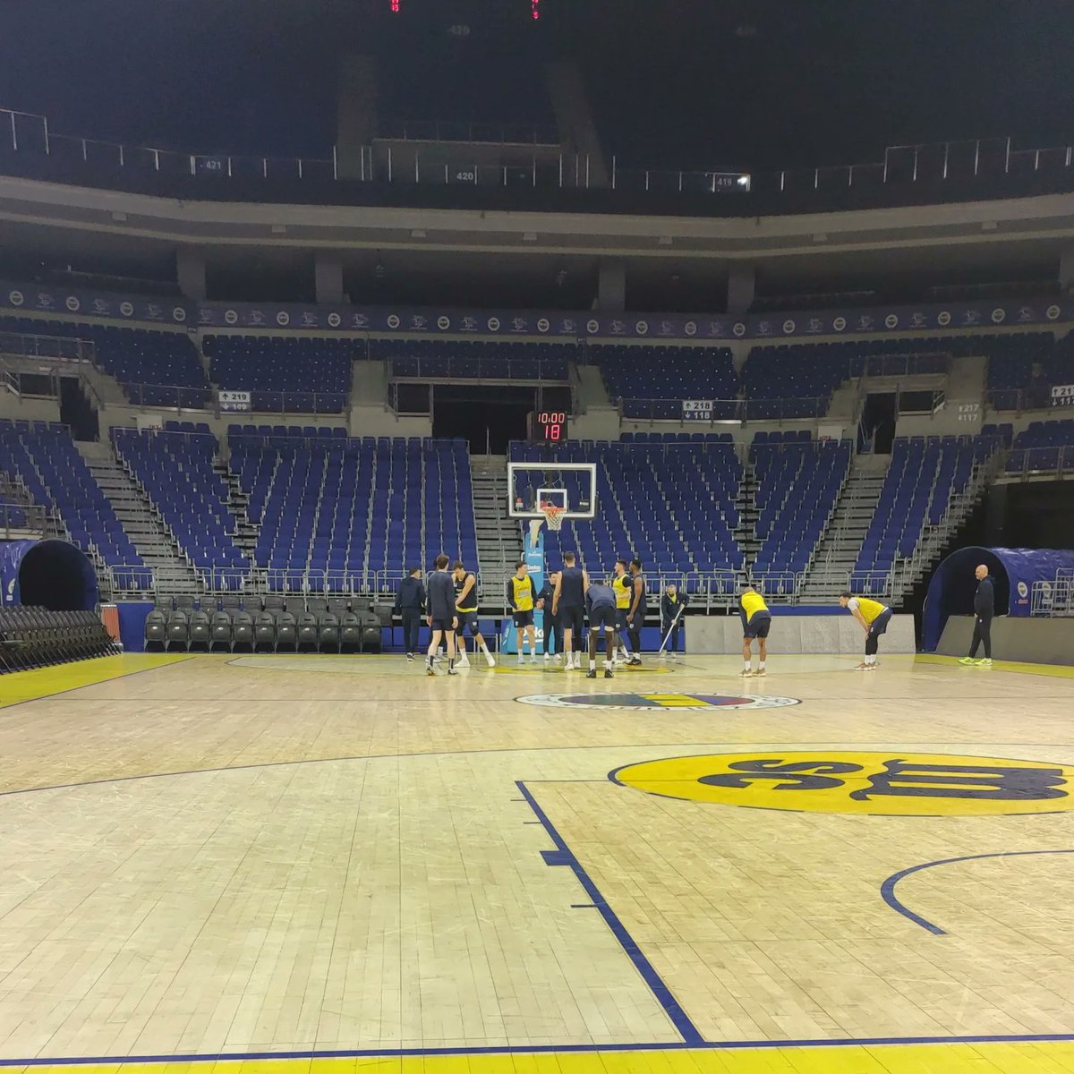 season ✅
championship ✅
games ✅
scouting ♥️
new goals ⬆️
instagram.com/p/CeywPk0NHrG/…