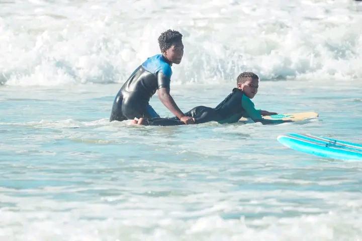 the_surfer_kids's tweet photo. The children in our programme live in difficult circumstances. They join our programme to learn 
commitment and to change their lives for the better 🙏. 

To help these children please consider making a donation at: https://t.co/v7acdxivg1 our website 👆🏄‍♀️. 

🙏🙏 https://t.co/cclJn0dmrF