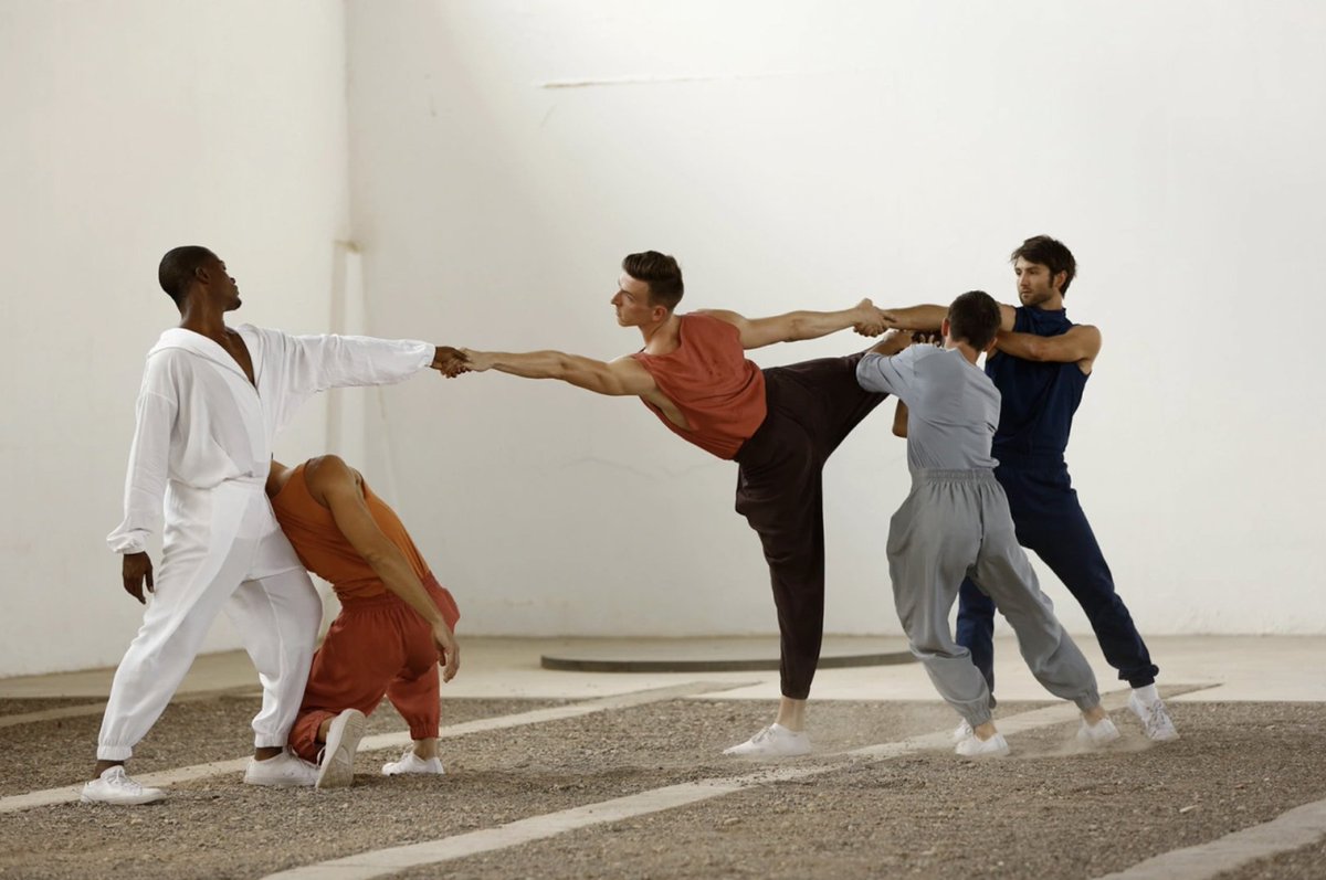 Art in America (@artinamerica) on Twitter photo From the Archives: Choreographer Benjamin Millepied's live-streamed performances with <a href="/LADanceProject/">L.A. Dance Project</a> disrupt the idea that dance can only be appreciated live. artnews.com/art-in-america… From the Archives: Choreographer Benjamin Millepied's live-streamed performances with <a href="/LADanceProject/">L.A. Dance Project</a> disrupt the idea that dance can only be appreciated live. artnews.com/art-in-america…