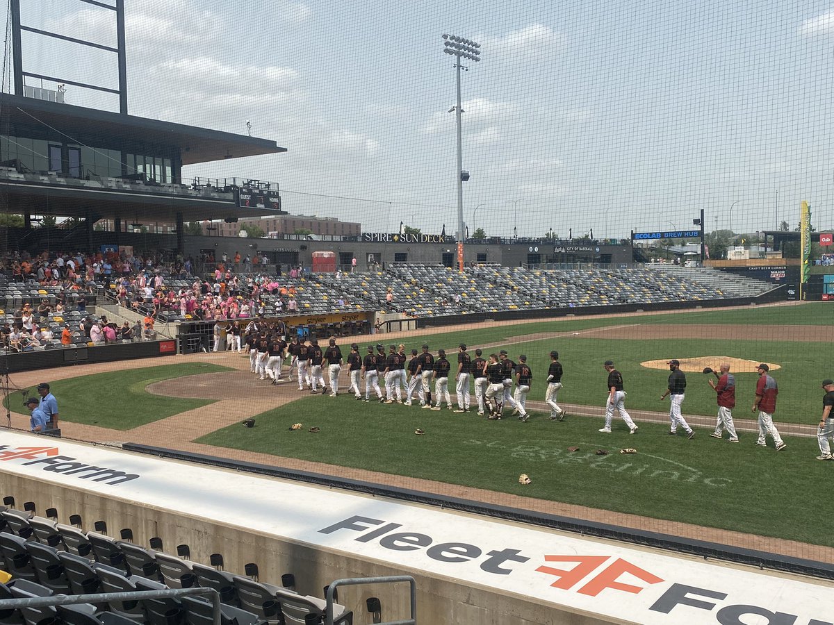 LomboTonka's tweet photo. See you in the semis! @BaseballCrimson #crimsonpride #ourtimeofyear https://t.co/C3RVgFDmqv