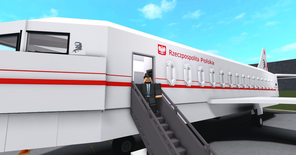 President Duda has now just landed to meet with @HarveyBUK In London