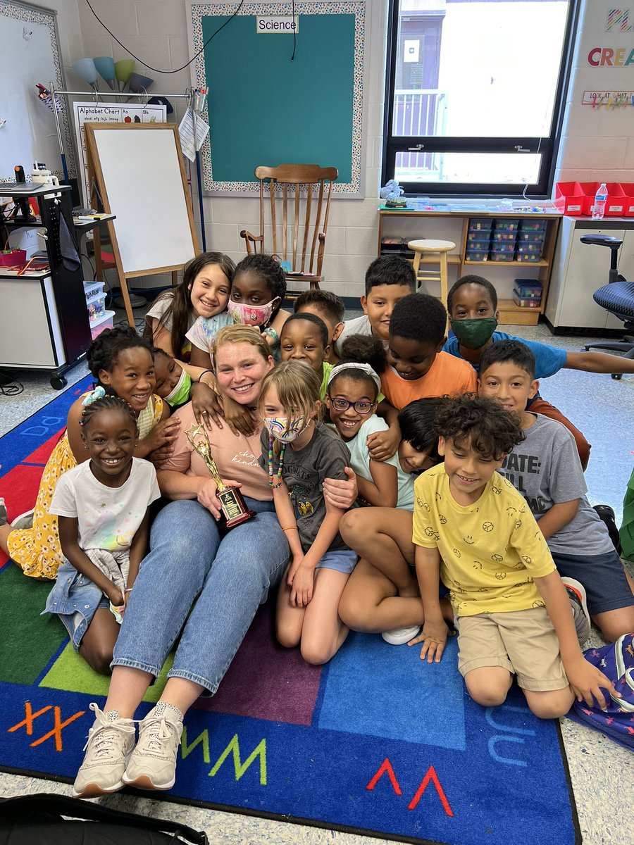 MissPressRES's tweet photo. I am incredibly honored to receive the 2022 Outstanding Elementary New Teacher Award for @fcps. Thank you to  my students, @RiversideFCPS, my family, and everyone who made this journey so special. @FCPSR3 https://t.co/asjkj2IvRV