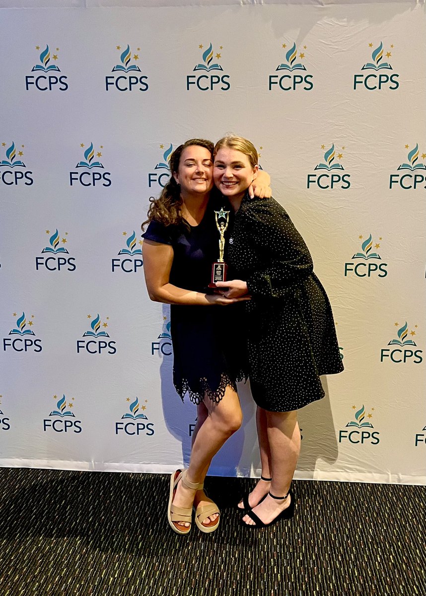 MissPressRES's tweet photo. I am incredibly honored to receive the 2022 Outstanding Elementary New Teacher Award for @fcps. Thank you to  my students, @RiversideFCPS, my family, and everyone who made this journey so special. @FCPSR3 https://t.co/asjkj2IvRV