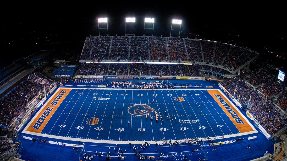 Jackson_Grier's tweet photo. #AGTG After a great talk with @AABroncoHC, I’m truly blessed to have received my first D1 offer from Boise State University! #BleedBlue @CoachHarriott @coachRon18 @IamGlennHolt @COACH_BKEAN @STA_Football @AquinasRaiders @gogetityft @TEAMGOGETIT7v7 https://t.co/78cfOHXrvP