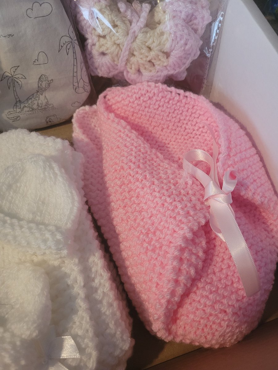 mummytoHarrison's tweet photo. All packed ready to go out to 1 little angel boy &amp; 1 little angel girl who were born sleeping 👼👼 

#harrisonshope #babyloss #babylossawareness #stillamum https://t.co/1o4vNMcc77