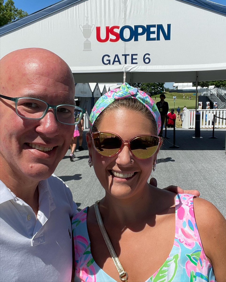 DougieChimes's tweet photo. Thanks @JohnRapaport for a nice day at the U.S. Open, and the awesome Casny hats! Thank you @Tara25596577 for being my beautiful date! #USOpen2022 #usopen https://t.co/MhYmHS9pwC
