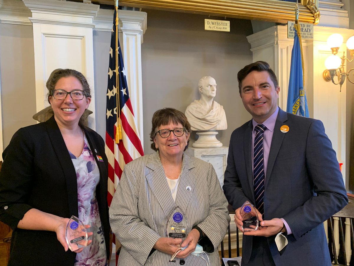 replizmalia's tweet photo. It was an honor to swear in new members &amp; celebrate 30 years of @MassLGBTQyouth's hard work along with @RepJackLewis &amp; @Rep_Higgins. Spending the day w/ community is a reminder that demanding recognition &amp; dignity before the law is worth it. #mapoli #pride https://t.co/QZTDlLGFw2