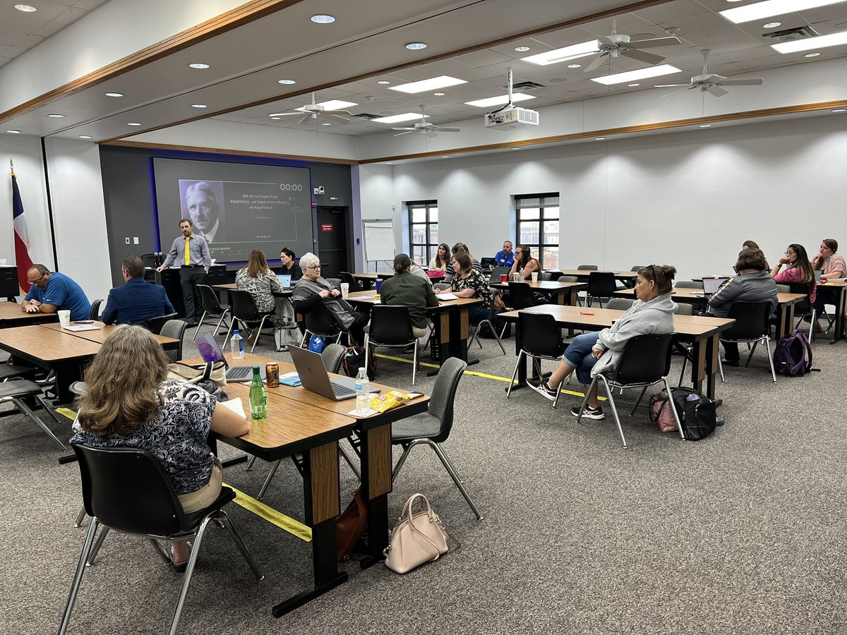 r12digin's tweet image. Great reflections from day 1 of  #r12transformEd @Region12