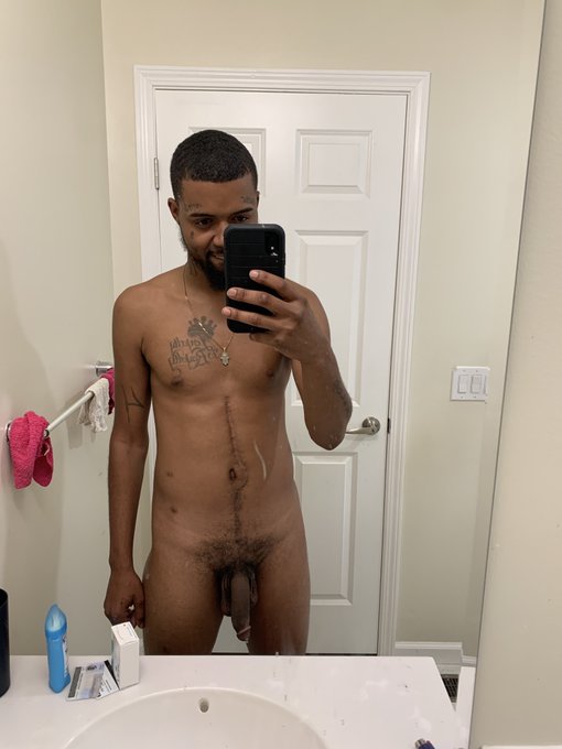 Shower Time💦😏 https://t.co/3oTYOnGF1G<a href="/tag/newprofilepic"class="tags"><span>#newprofilepic</span></a>