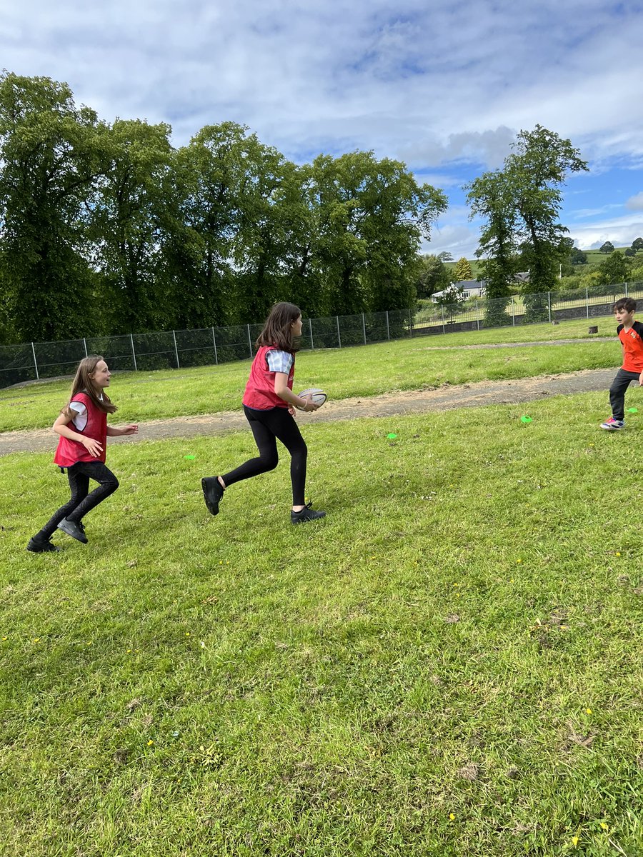 MissCMcPhee's tweet photo. Today was the final session of Bankier PS Rugby Club! What an amazing set of rugby players who have made the club what it is! We can’t wait to get started again next year and get involved with competitions! @_MissMCrooks @MissFranceBPS @BpsPrimary6 #BankierPSrugbyclub https://t.co/EfAi4r8GKv
