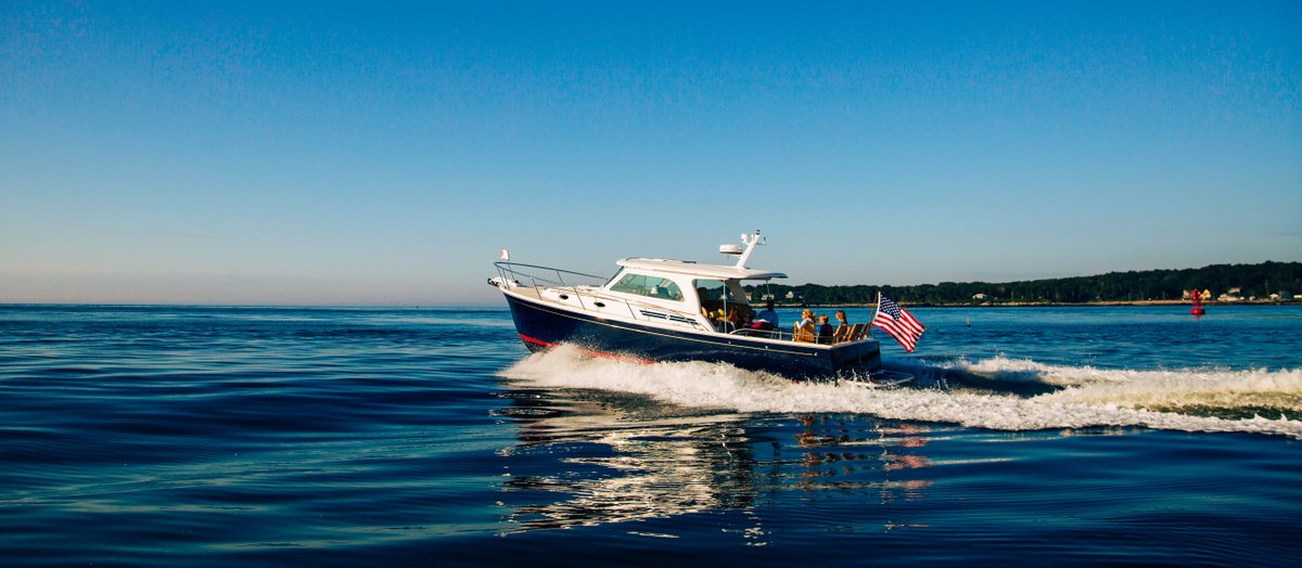 Coastal cruisin'

#backcoveyachts #backcovefamily #onthewater #downeast #adventure #yachtlifestyle