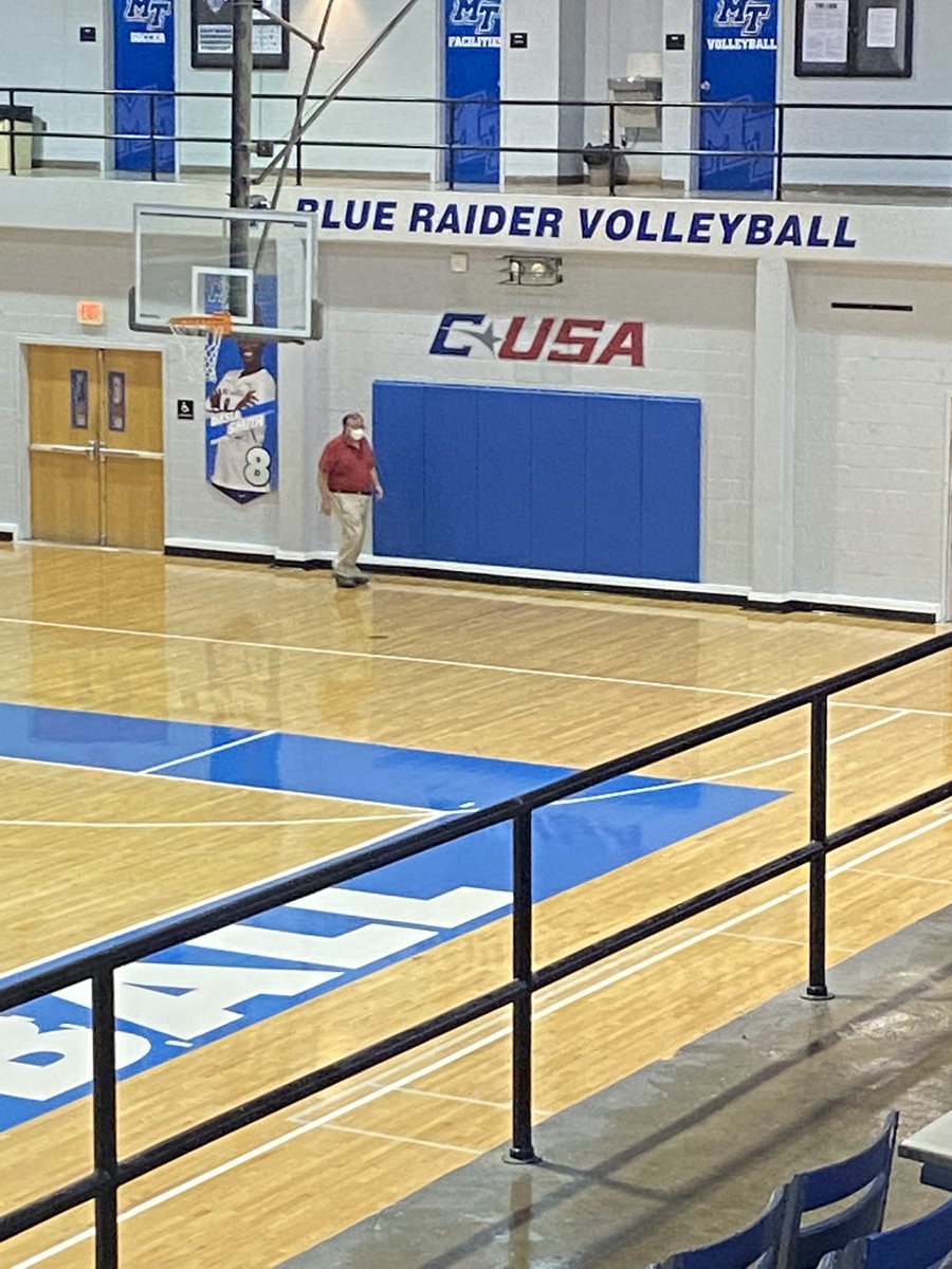 @RHS_SID #Murphtrack sighting at MTSU team camp.