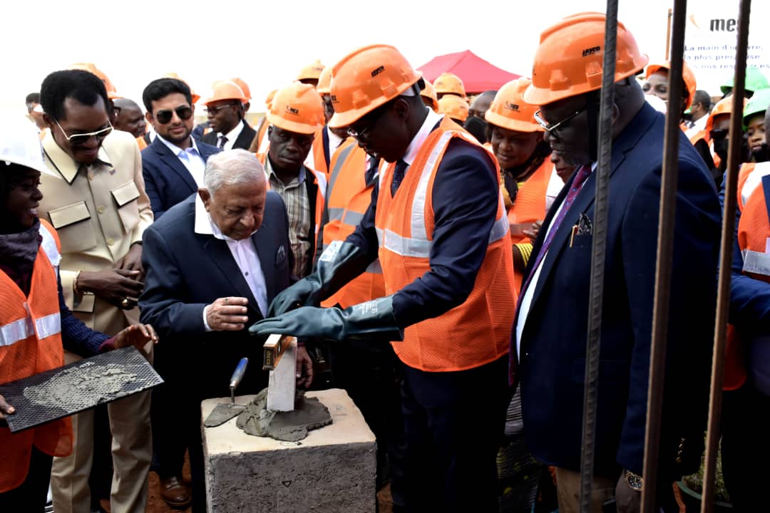 julienpalukucom's tweet photo. Lancement à Lubumbashi #RDC ce jour des travaux de construction de l'usine de production des câbles, poteaux et transformateurs électriques. Câbles en cuivre et en aluminium pour réduire la facture des importations, pr créer des emplois et de la richesse . Déjà 600 emplois créés https://t.co/AGUq8uHMDa