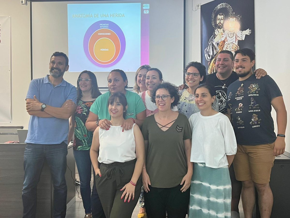 #formacion hoy ha finalizado el Curso de Afectividad que durante los últimos cinco meses han realizado los trabajadores de Cáritas y que ha sido impartido en el CES Juan Pablo II de Toledo.  <a href="/CESJuanPToledo/">CESJuanPabloIIToledo</a> <a href="/FCOFdiocesisto/">FCOFdiocesistoledo</a>