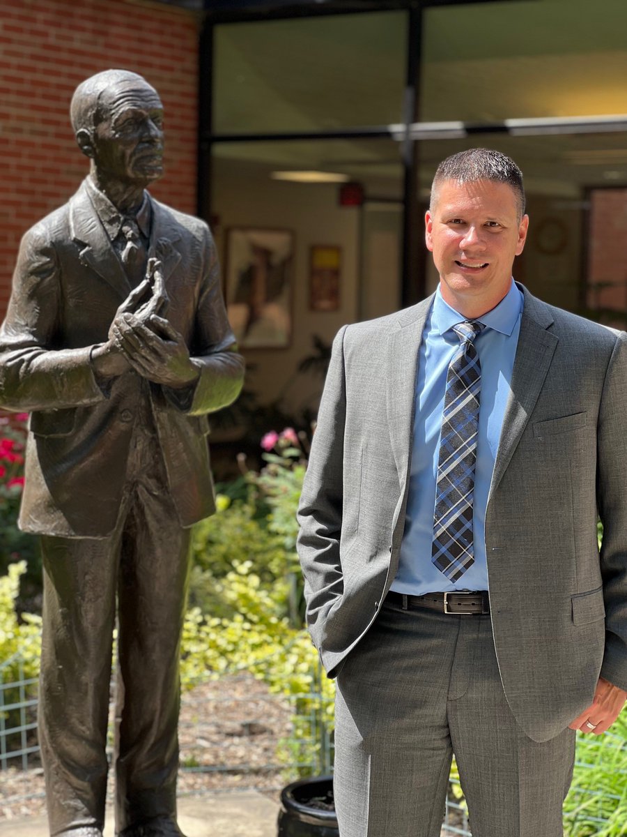 ISUSeedGrad's tweet photo. Congratulations to Shane Svoboda who successfully defended his final project discussing current issues in intellectual property rights! Way to go, Shane! #seedleader https://t.co/T6RIXaZa08