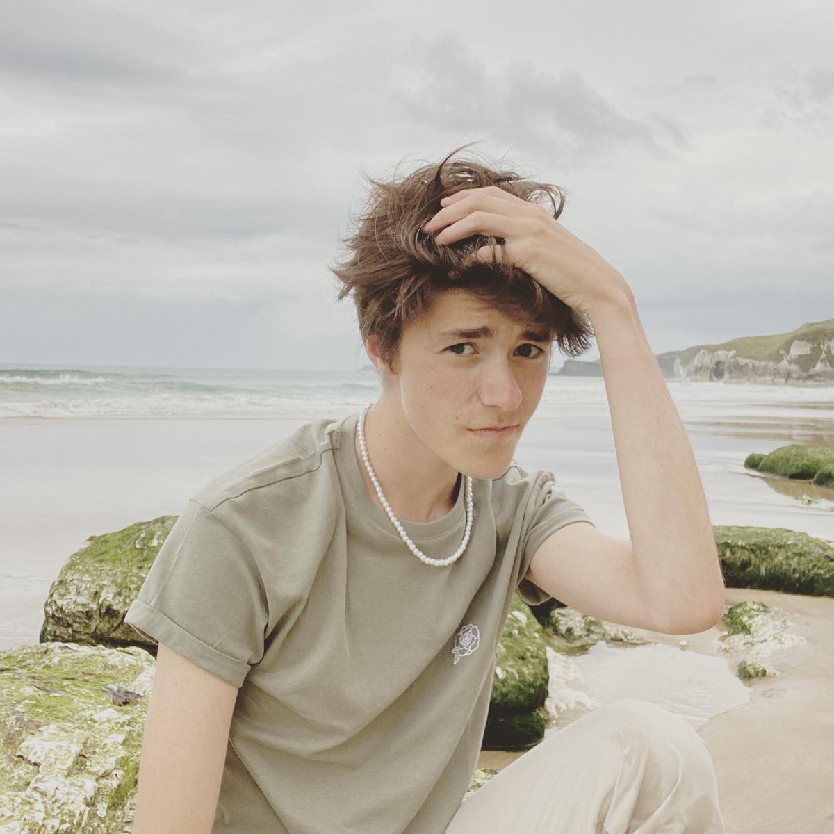 joshisdreamin's tweet photo. seventeen <3

just a post to thank everyone for the kind messages today, so grateful to see another year and be honoured to share it with amazing people. i long for the day to get to a point of putting out what i dream to, i appreciate YOU for being here. 

love, josh xoxo https://t.co/3aguvRMf2Z