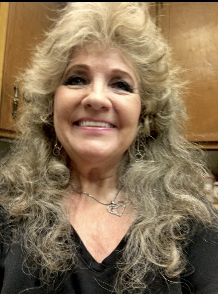 kapplinge1's tweet photo. @WhiskeyRiff @RileyGreenMusic I love you Riley Green♥️
Please send me a text message HEART ♥️ I https://t.co/ITKZafrDX9
