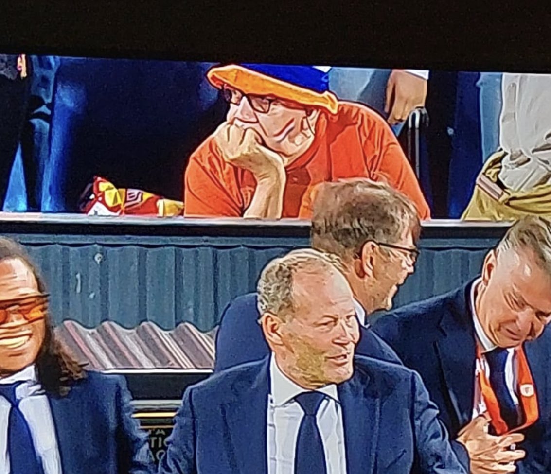 Akken10's tweet photo. Wanneer je net €100 op een gelijkspel hebt gezet in de TOTO #NEDWAL https://t.co/O5d8sDy0R8