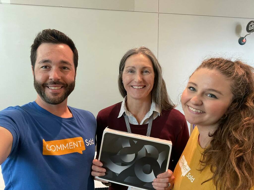 PetPangaea's tweet photo. A huge shout out to @commentsold at @whizbangtraining Retail Success Summit. I won an awesome new iPad for the store from them! We cannot wait to create some great new content for you with it! #petpangaea #losalamosnm https://t.co/pwjVGR6jnU https://t.co/dRyTZNRzRv