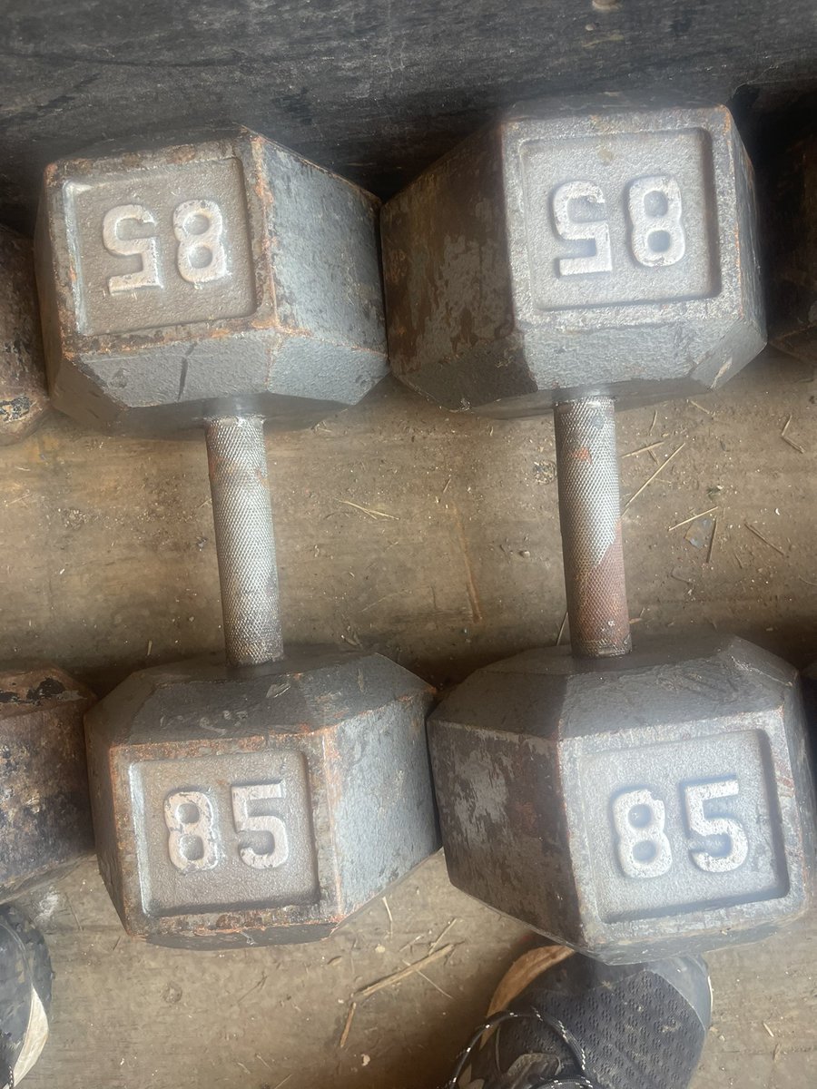 AyersBuildAGym's tweet photo. $1 per lb https://t.co/Zi3ddD8STO