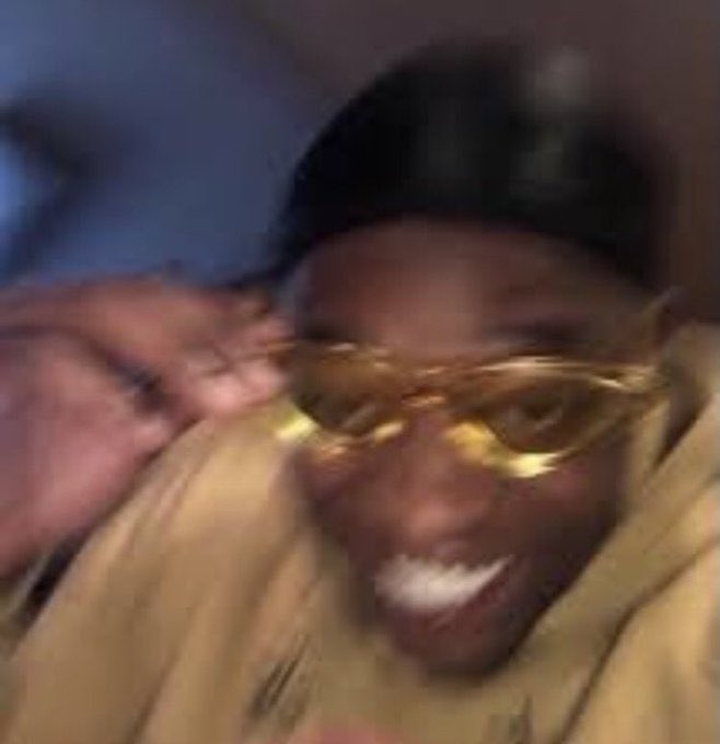 septimusajprime's tweet photo. JACQUES SAID “I’LL FLATTEN YA” FINALLY THE VILLA IS ACTIVE 😂😂 #loveisland https://t.co/OamWPZ23DK