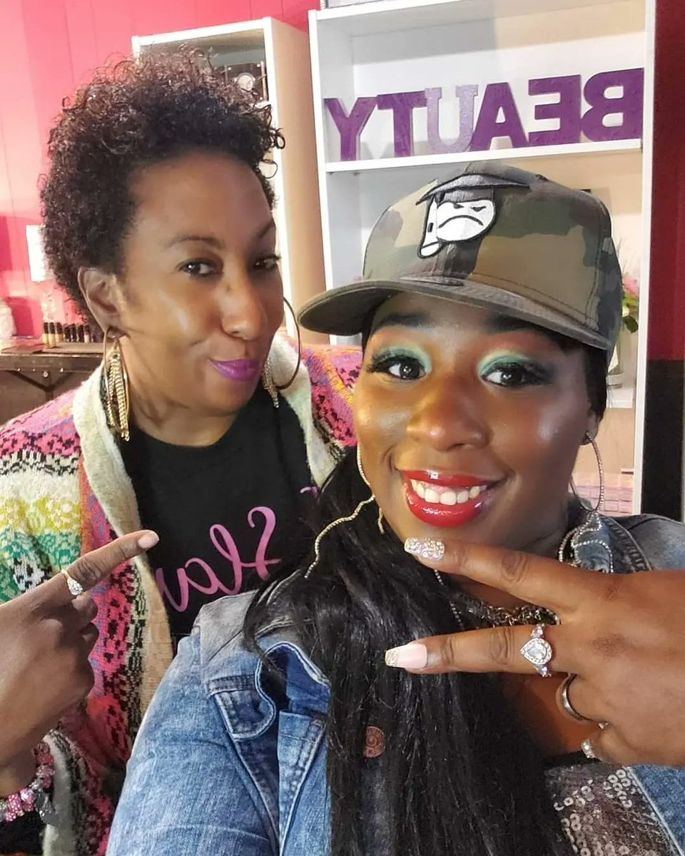 ElleExclusively's tweet photo. GET READY CAUSE WE ARE COMING THROUGH BABY!!
IT'S THE RETURN OF #BEATSTREETDIVAS THIS SATURDAY @4PM PST https://t.co/18FLGkGJB6
