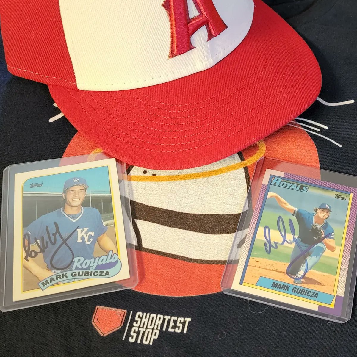 ShortestStop's tweet photo. GUBIE TUESDAY GIVEAWAY

WINNER WILL GET A SIGNED MARK GUBICZA BASEBALL CARD

To Enter
-Follow me
-Like this post
-Retweet

Winner will be chosen in a few days

#GoHalos https://t.co/5QlZyf7EBW