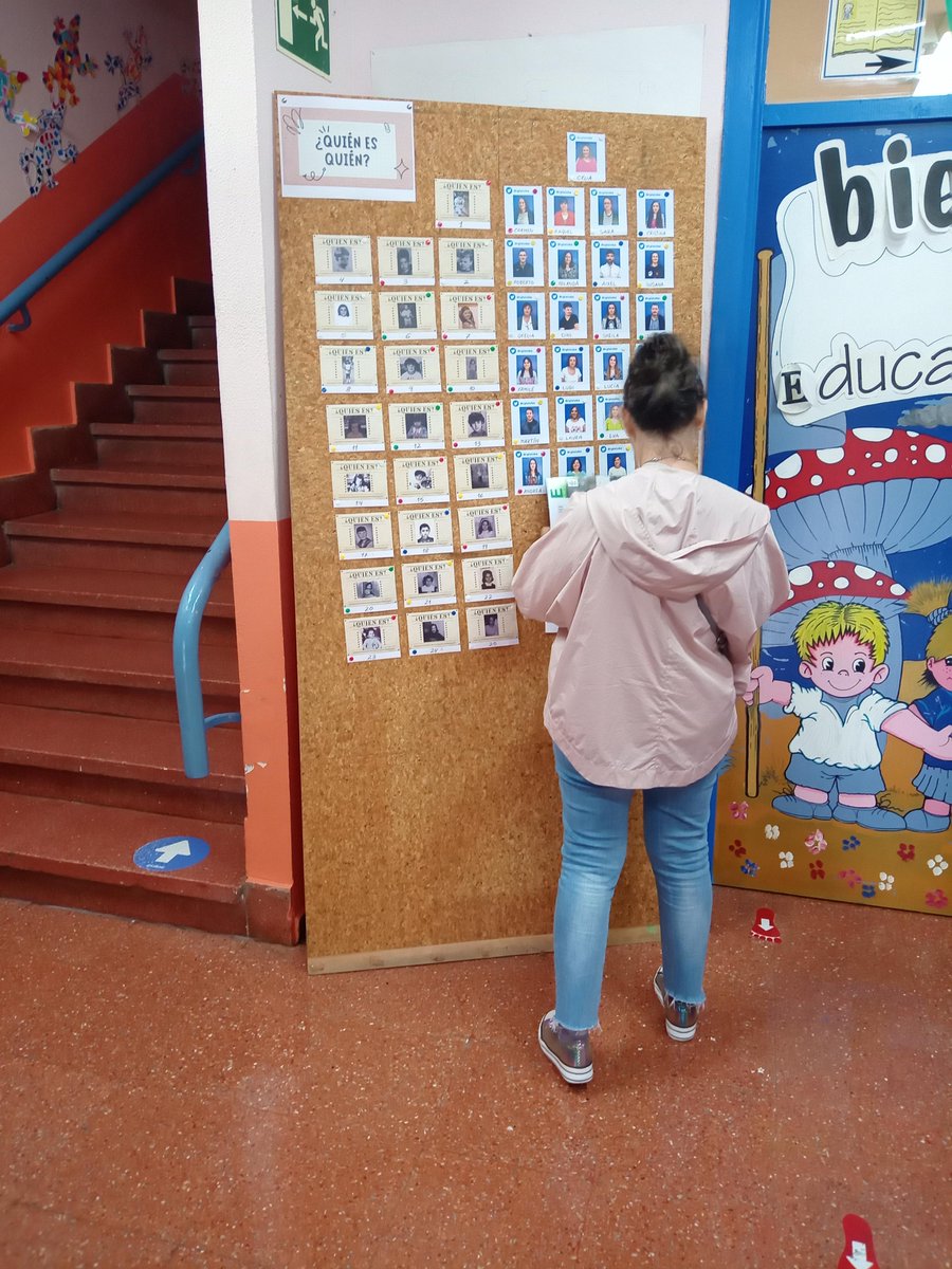 cplatoba's tweet photo. 📢Reto "¿Quién es quién? 🤔
Nuestro alumnado está disfrutando de este reto que les hemos planteado. Tienen que reconocer a las/los profes en fotos de su edad escolar 📸
¡¡Qué divertido!! 👏👏👏
@AMPACPLATOBA @AytoAviles @Educastur https://t.co/T6uQIpZqsY