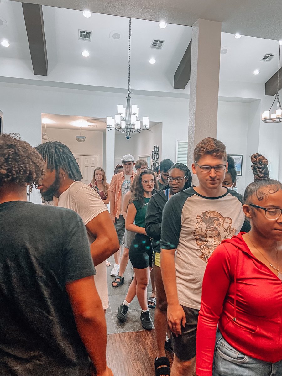 Block36MSU's tweet photo. Tropical Tuesday was a success! Thank you to everyone who came out and grabbed a smoothie!!!!! https://t.co/j4o2pW2e08
