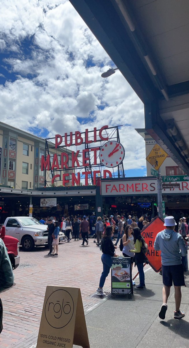 samengst's tweet image. First week completed at my new research job! Learning lots of new things, city living being one of them, but Seattle has definitely captured my heart.