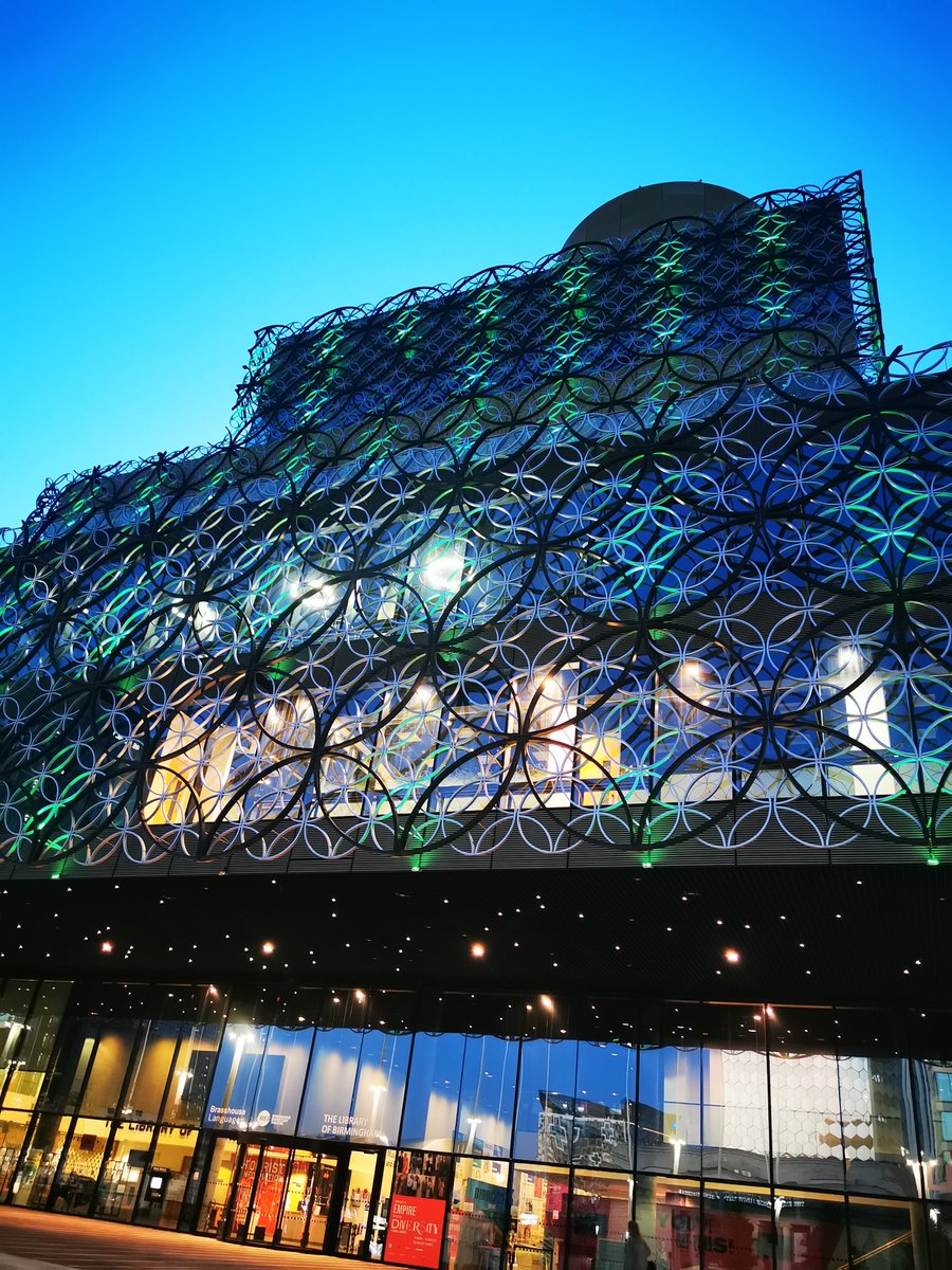 CladlockedBrum1's tweet photo. 💚 #UnitedForGrenfell 

Thank you @LibraryofBham https://t.co/IV9KhkP0Ja